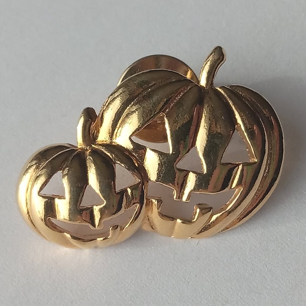 Vintage Gold Tone Detailed Jack O Lantern Halloween Pin